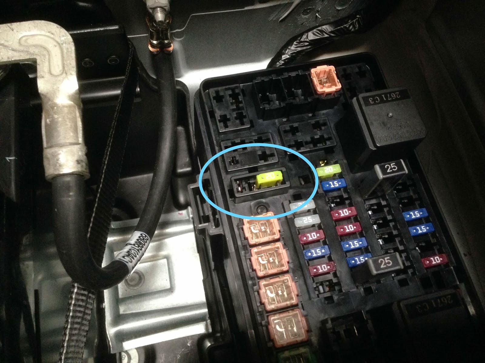 2007 Chrysler 300 Fuse Box Diagram In Addition 2005 Chrysler 300 Fuse